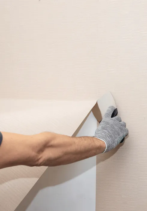 Préparation du mur pour la pose de papier peint