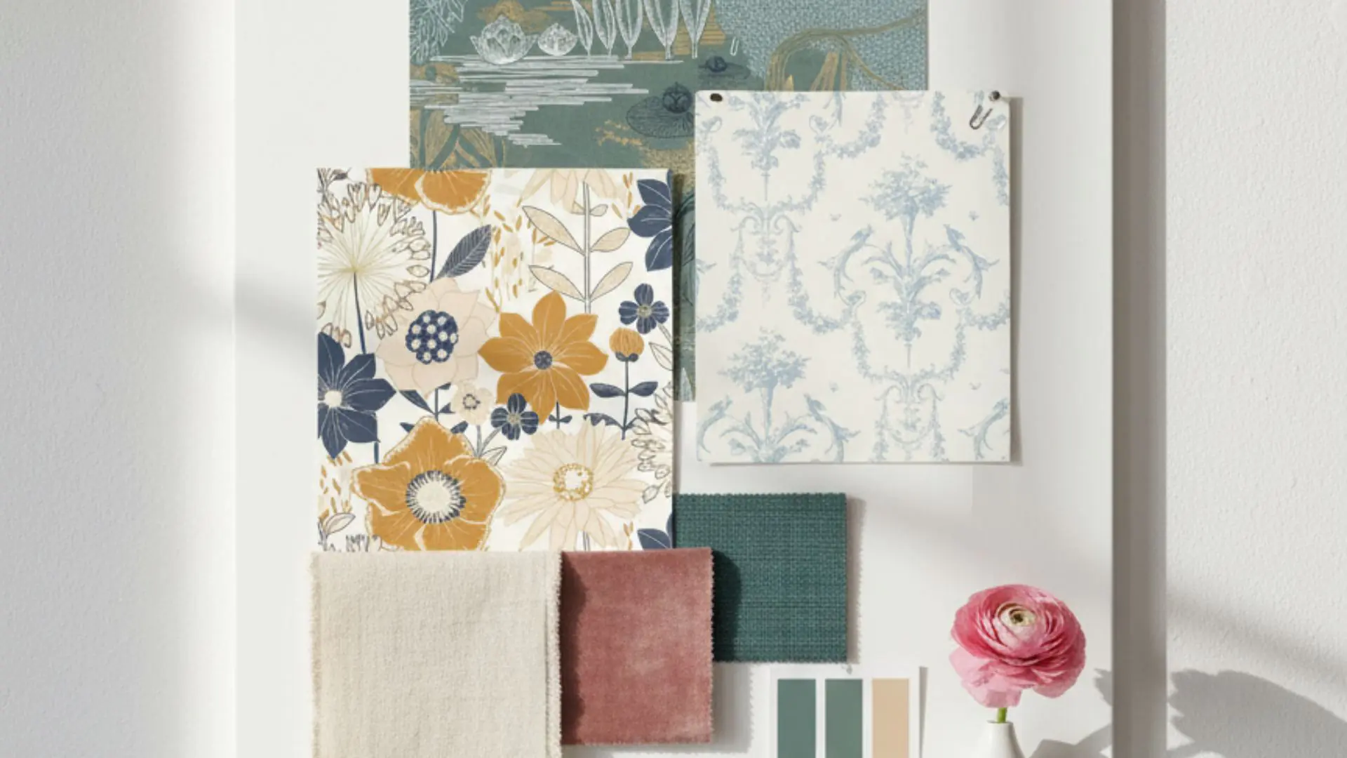 Moodboard couleurs chambre 2026 - Bleu nuit, bordeaux et ocre